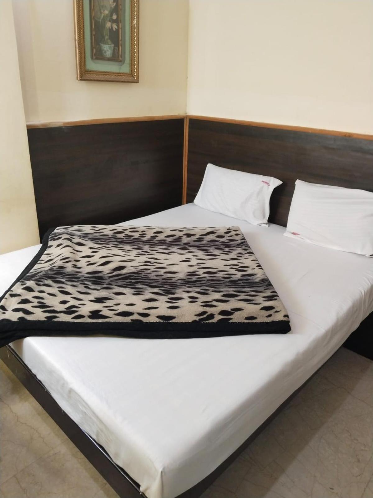 Hotel Pk International Near By New Delhi Station I Couple Friendly Екстериор снимка